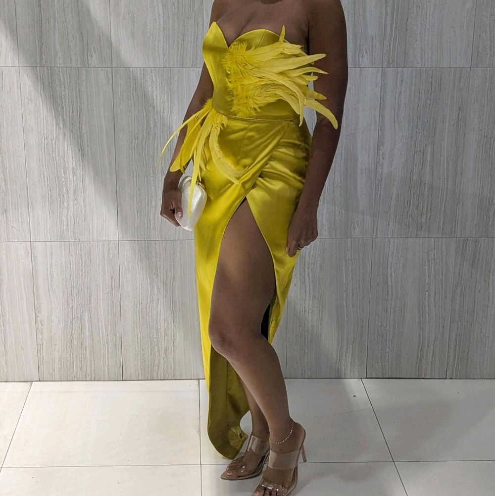 Elegant Satin Feathered Yellow Evening Dress